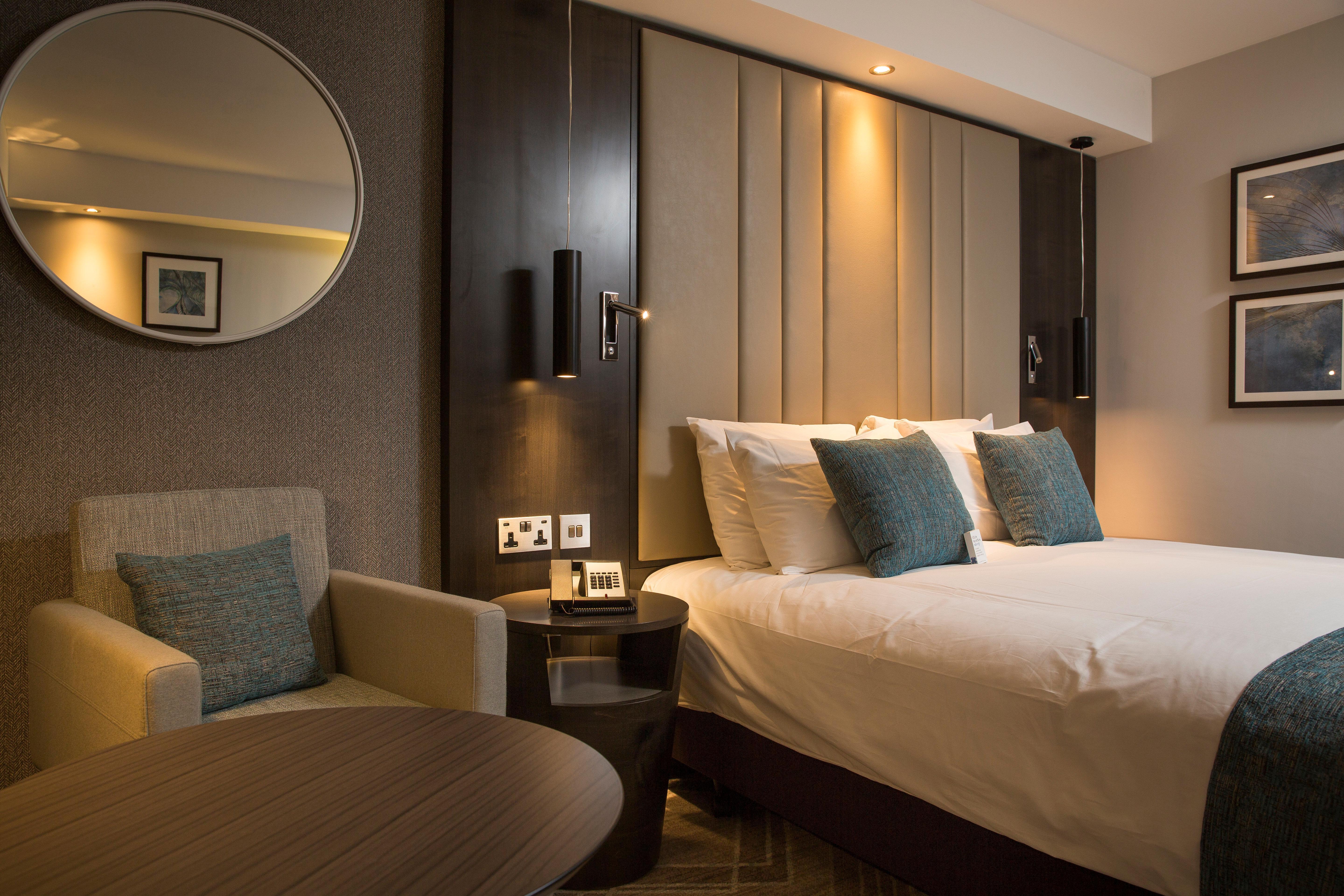 Crowne Plaza Basingstoke By Ihg Hotel Buitenkant foto
