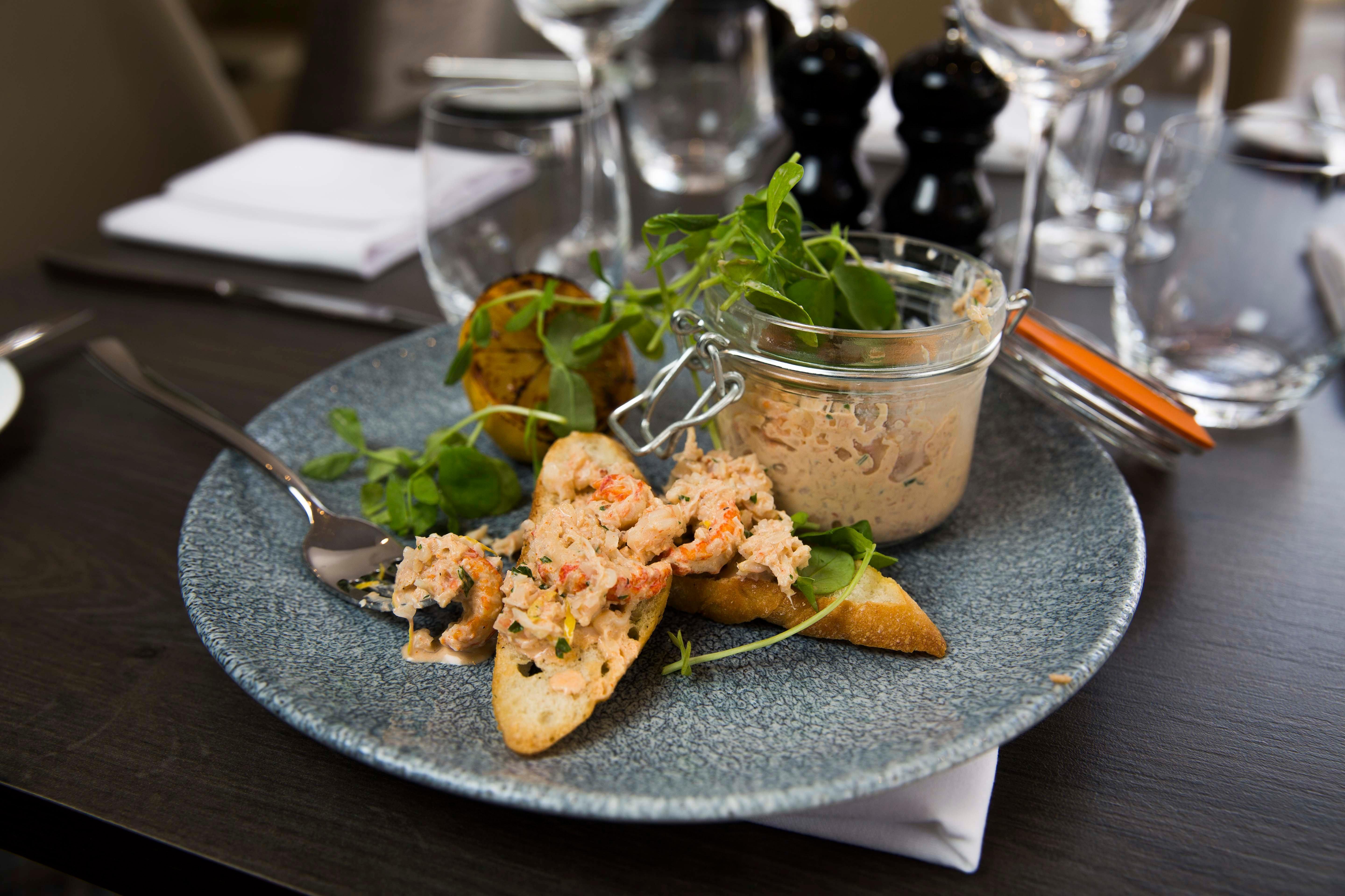 Crowne Plaza Basingstoke By Ihg Hotel Buitenkant foto