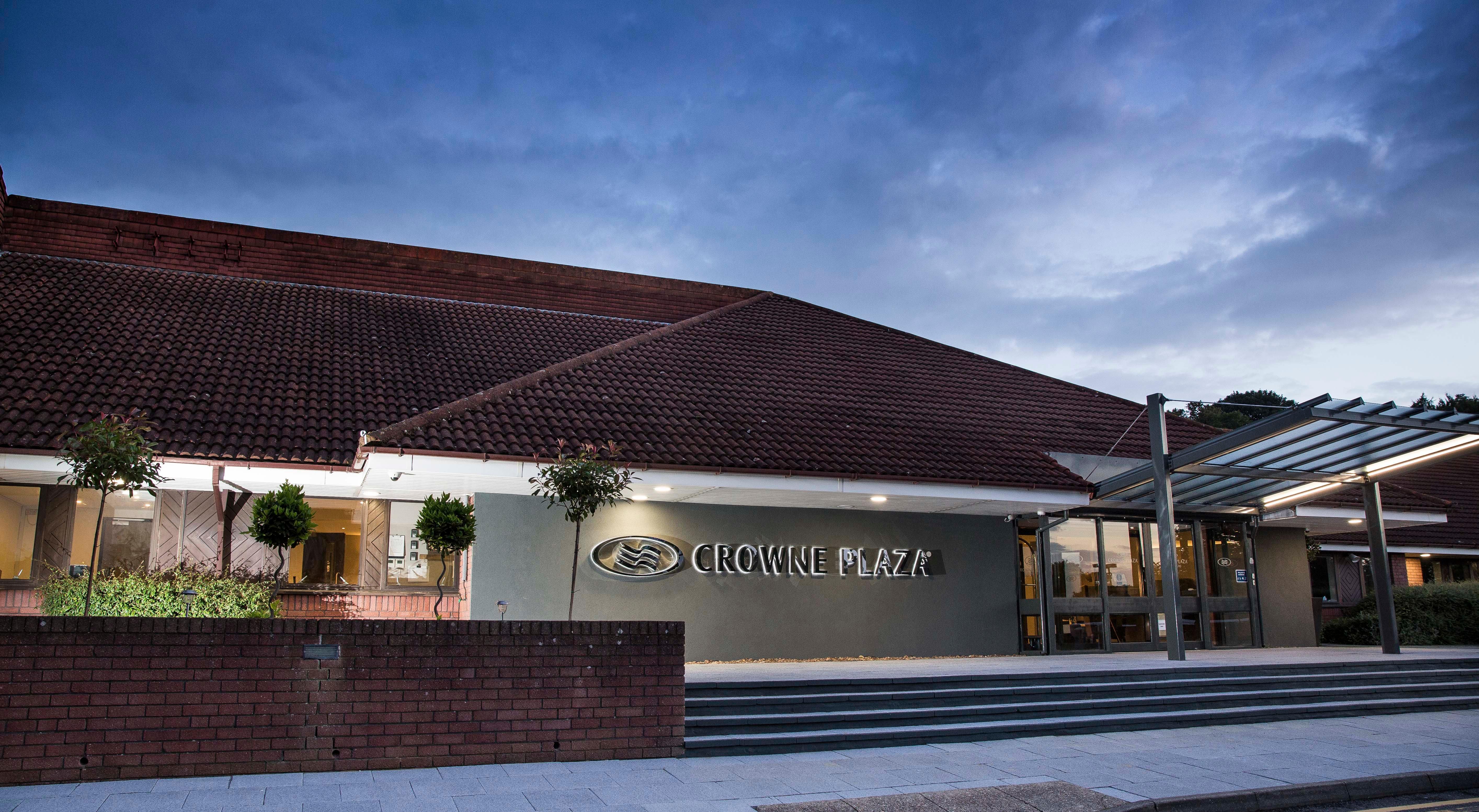 Crowne Plaza Basingstoke By Ihg Hotel Buitenkant foto