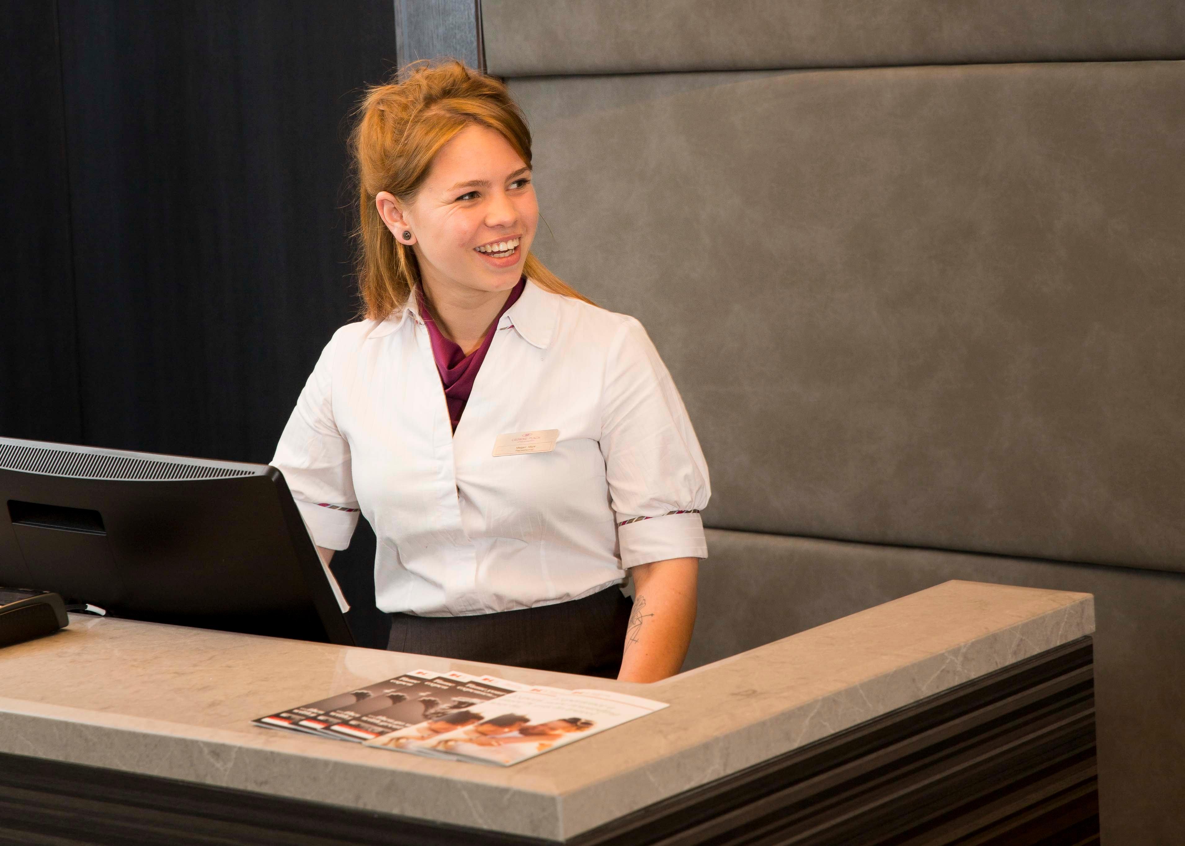 Crowne Plaza Basingstoke By Ihg Hotel Buitenkant foto
