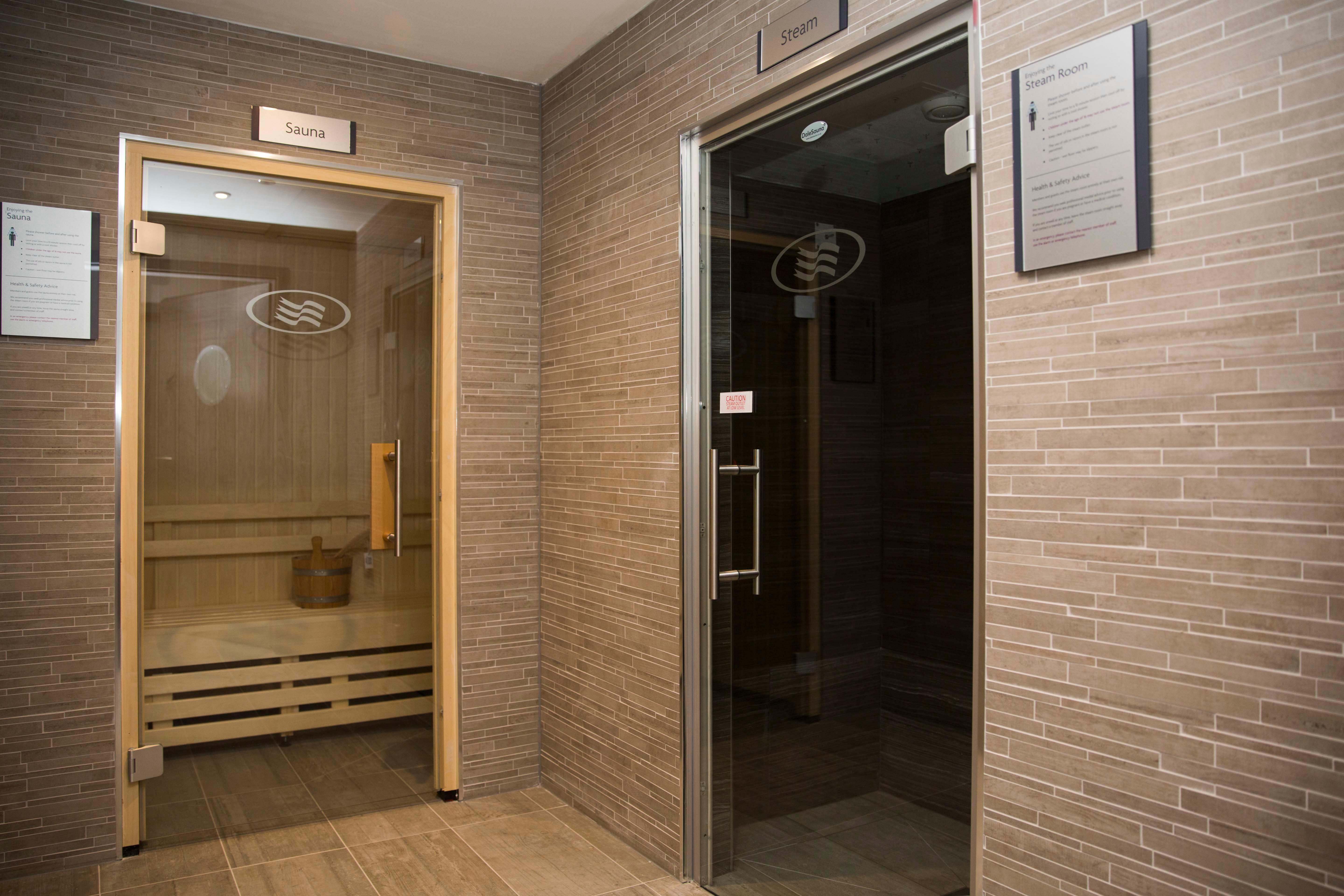 Crowne Plaza Basingstoke By Ihg Hotel Buitenkant foto