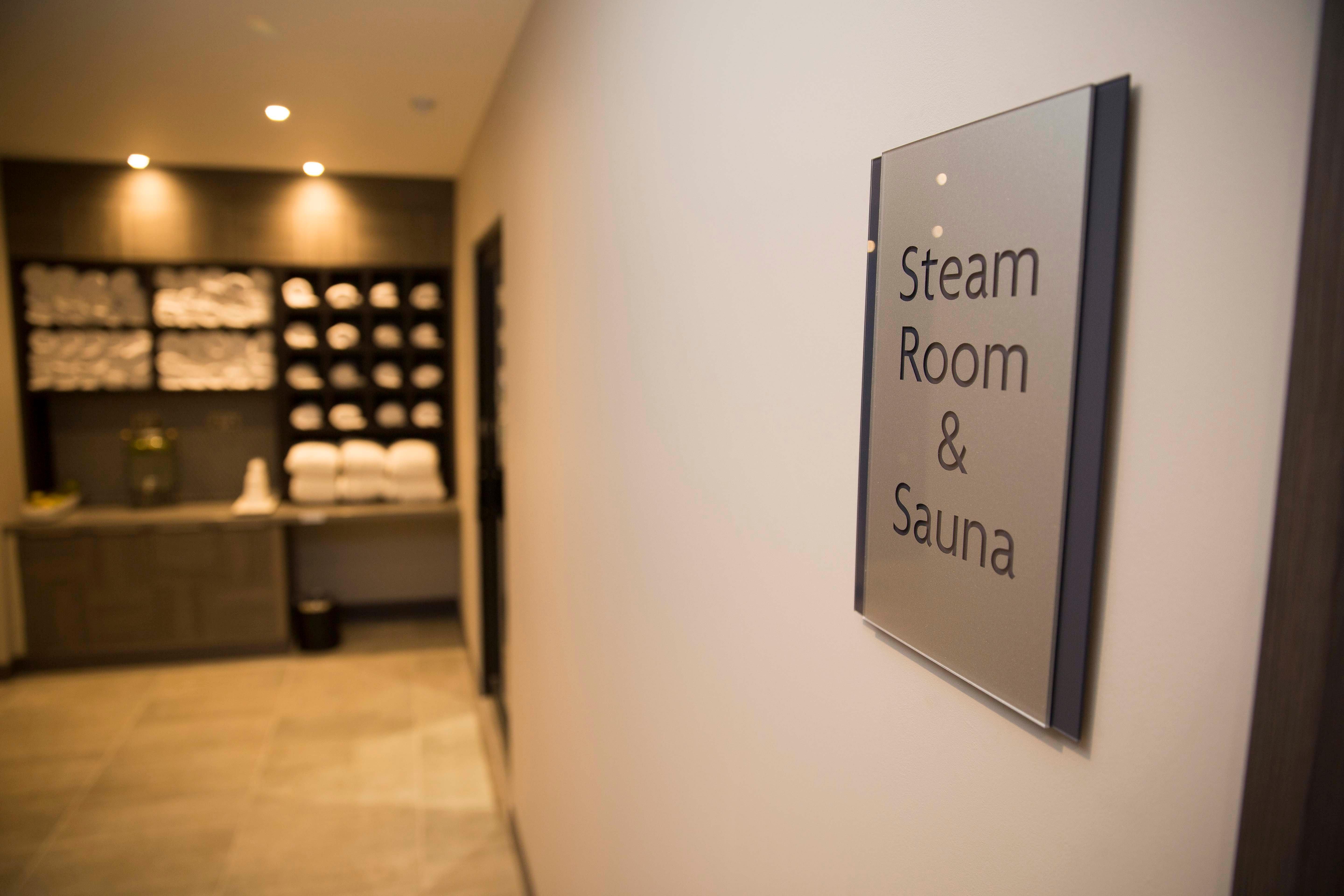 Crowne Plaza Basingstoke By Ihg Hotel Buitenkant foto