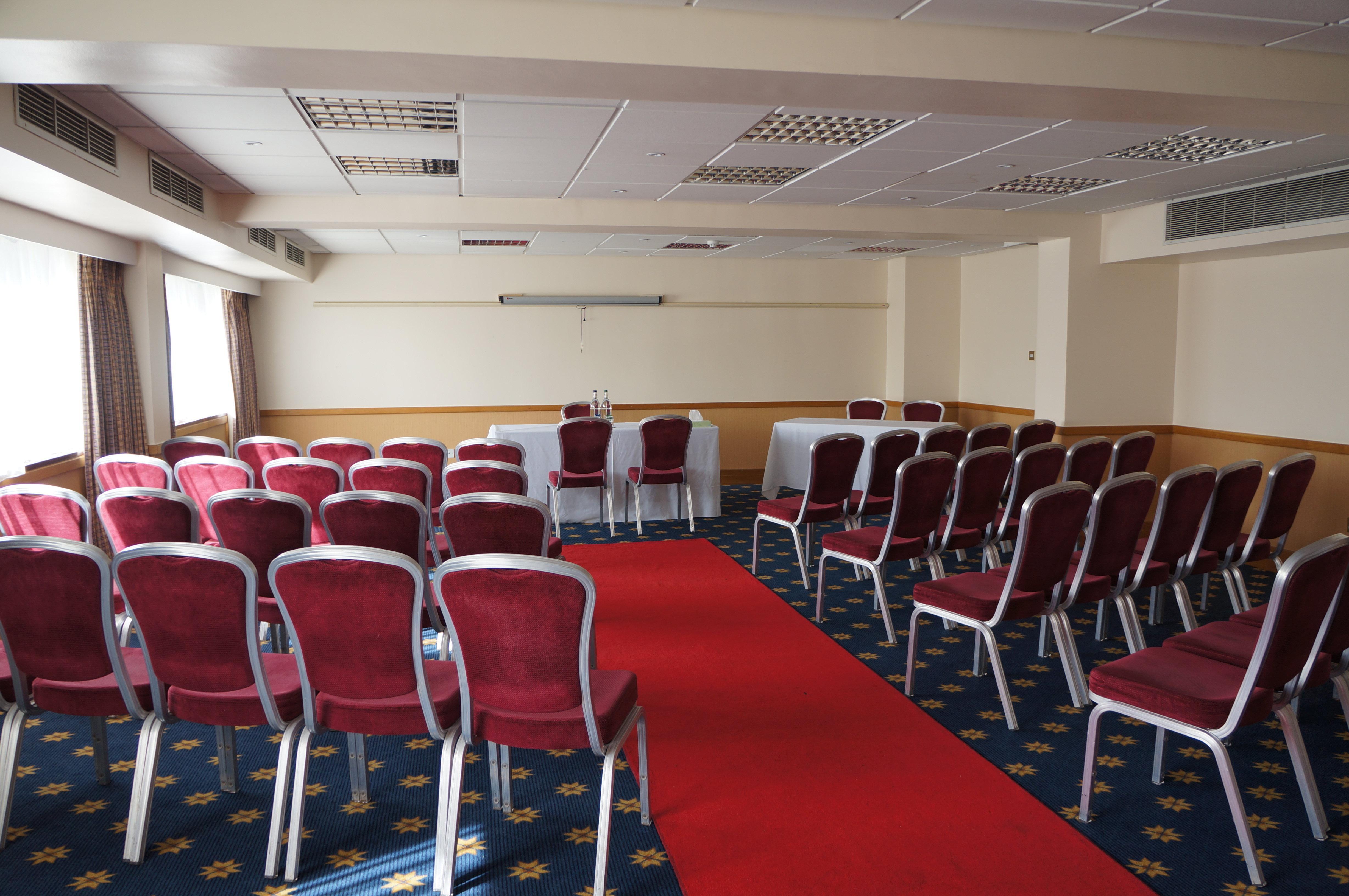 Crowne Plaza Basingstoke By Ihg Hotel Buitenkant foto