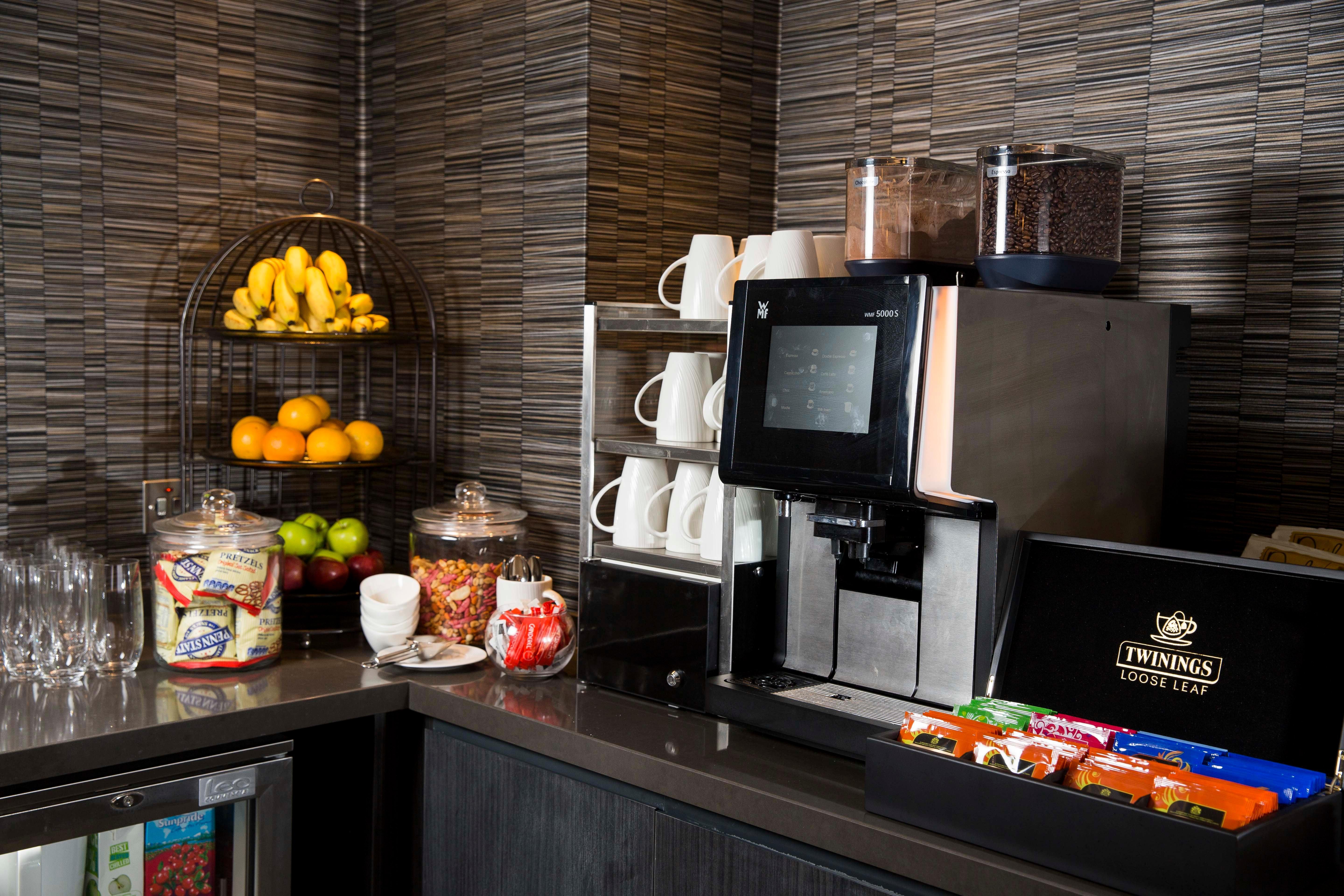 Crowne Plaza Basingstoke By Ihg Hotel Buitenkant foto