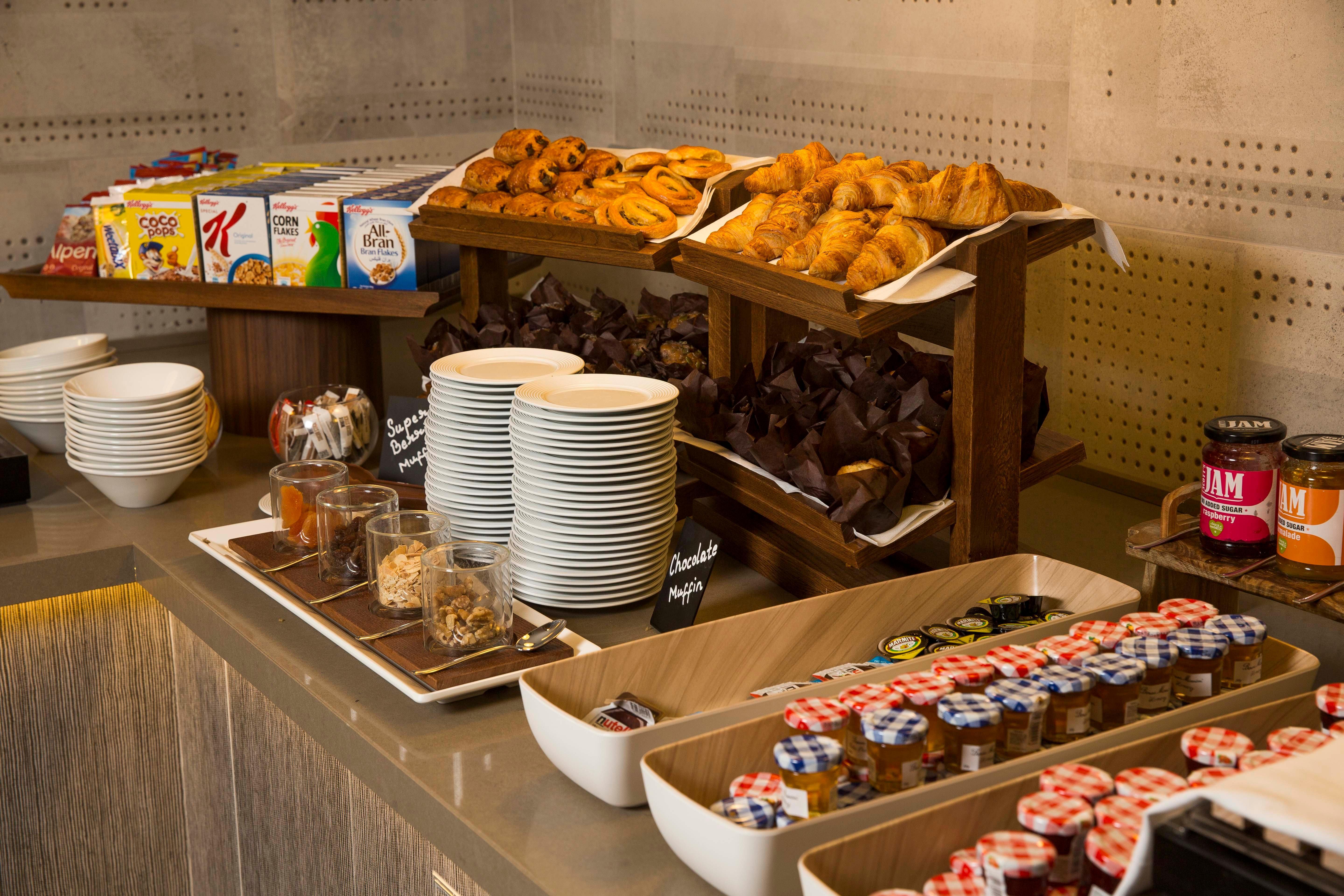 Crowne Plaza Basingstoke By Ihg Hotel Buitenkant foto